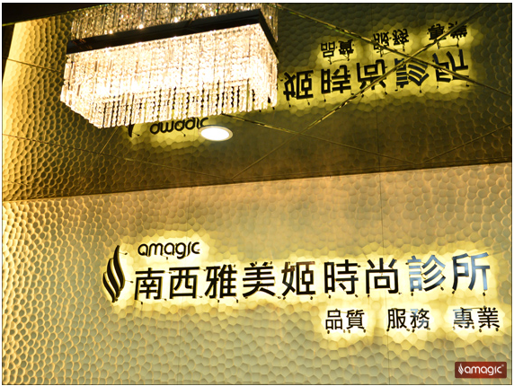 �����������r������