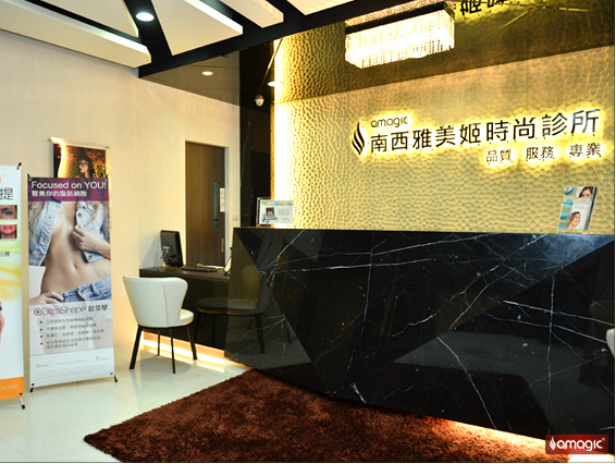 �����������r������