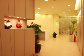 �L�A�����������